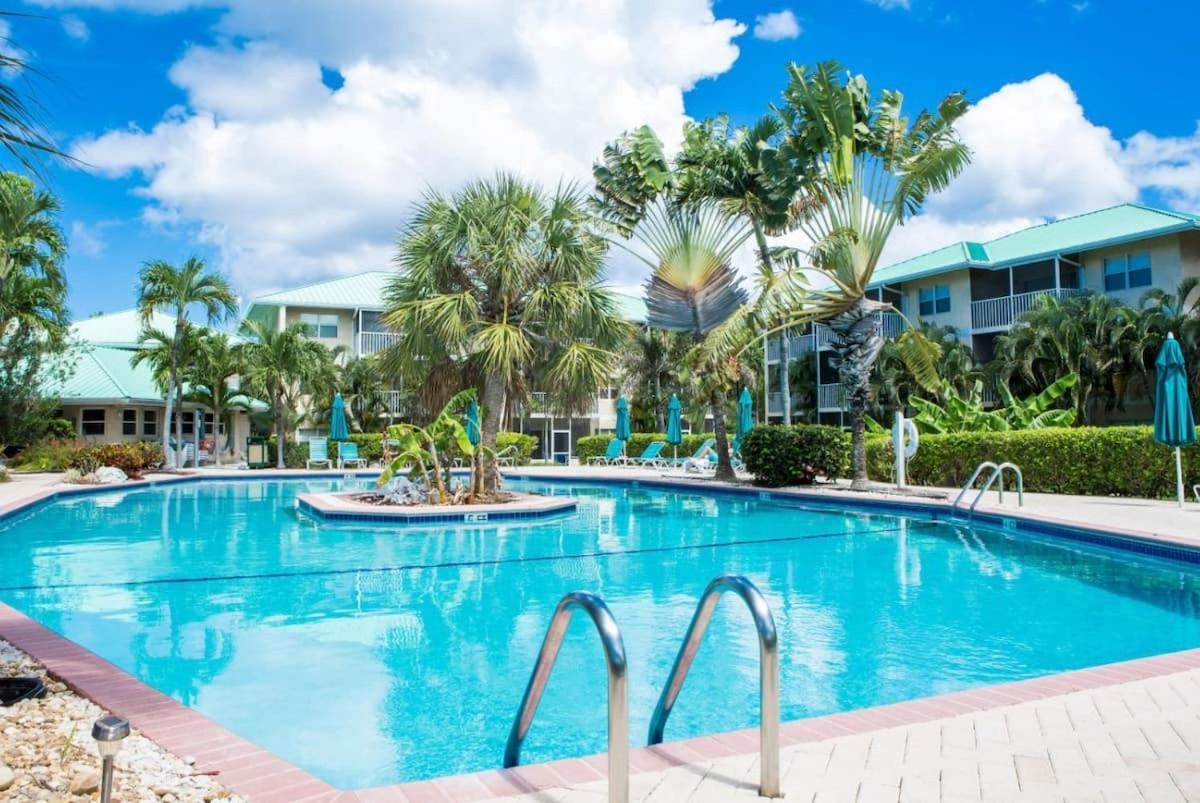 Beach Living At Plantation Village Blgs جورج تاون المظهر الخارجي الصورة