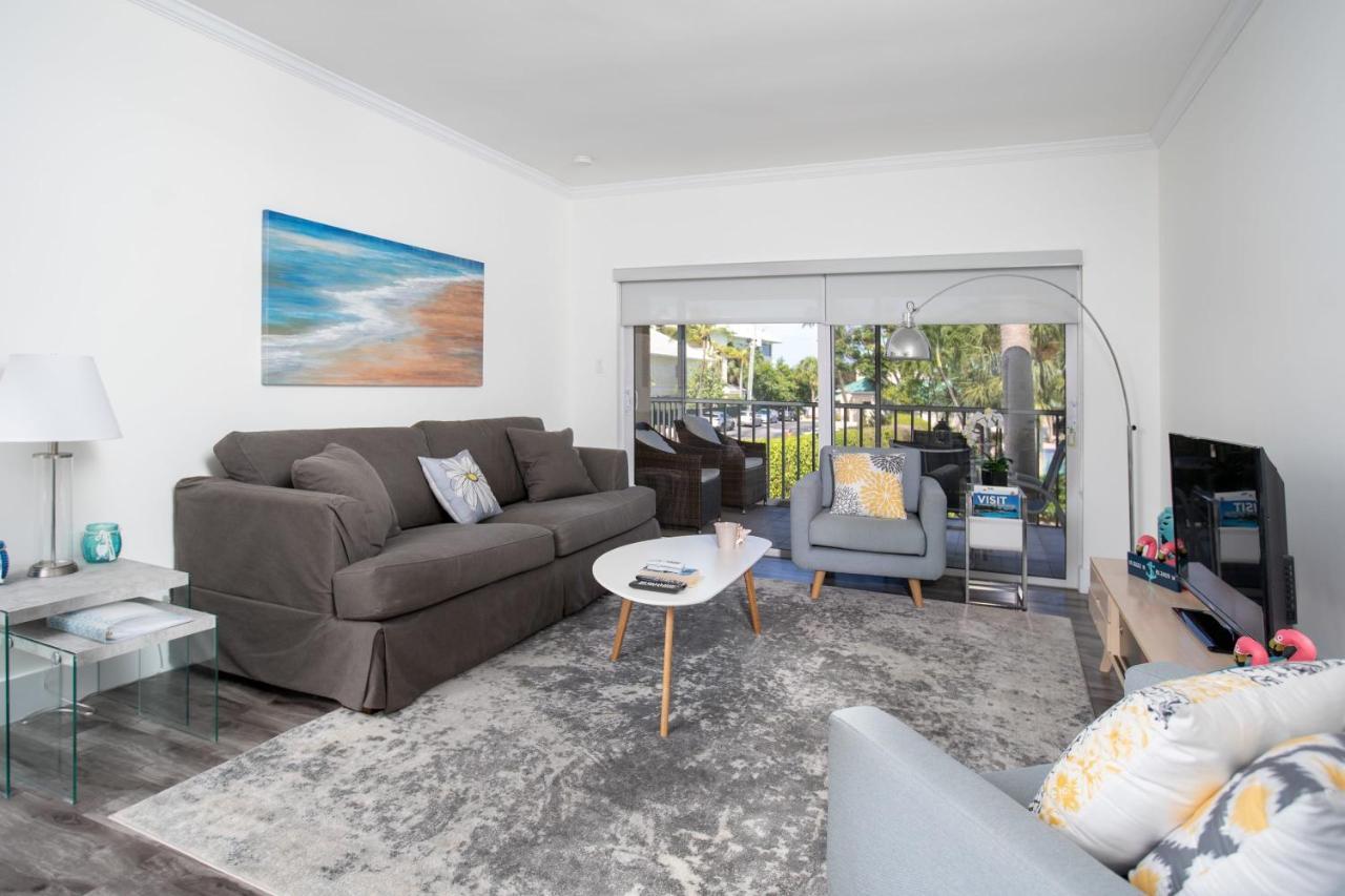 Beach Living At Plantation Village Blgs جورج تاون المظهر الخارجي الصورة