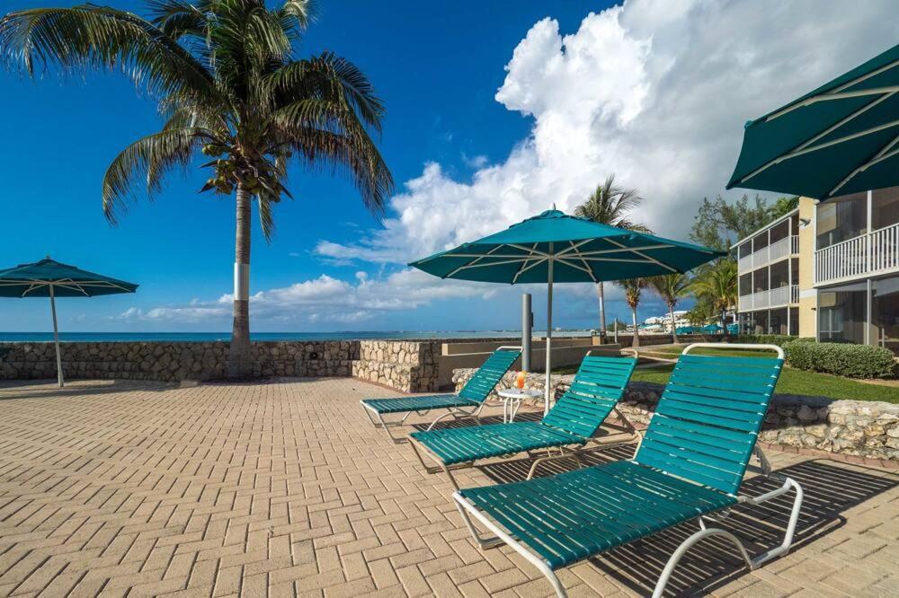 Beach Living At Plantation Village Blgs جورج تاون المظهر الخارجي الصورة